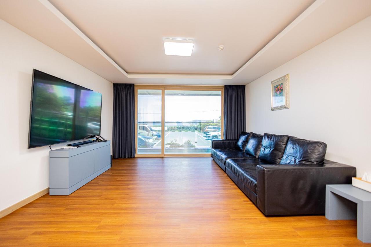 Jeju Arumdaun Resort Sihung-ni Екстер'єр фото