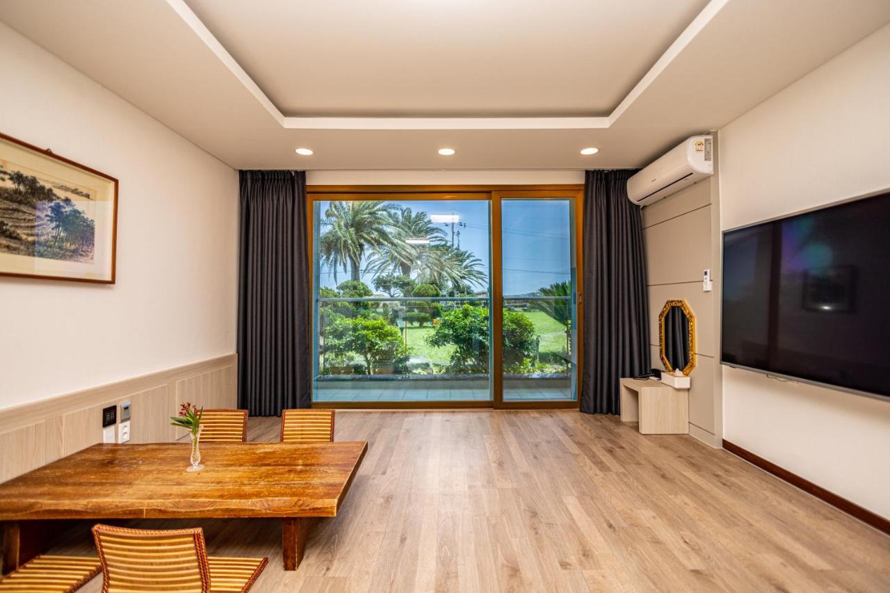 Jeju Arumdaun Resort Sihung-ni Екстер'єр фото