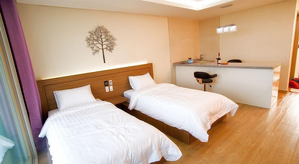 Jeju Arumdaun Resort Sihung-ni Екстер'єр фото