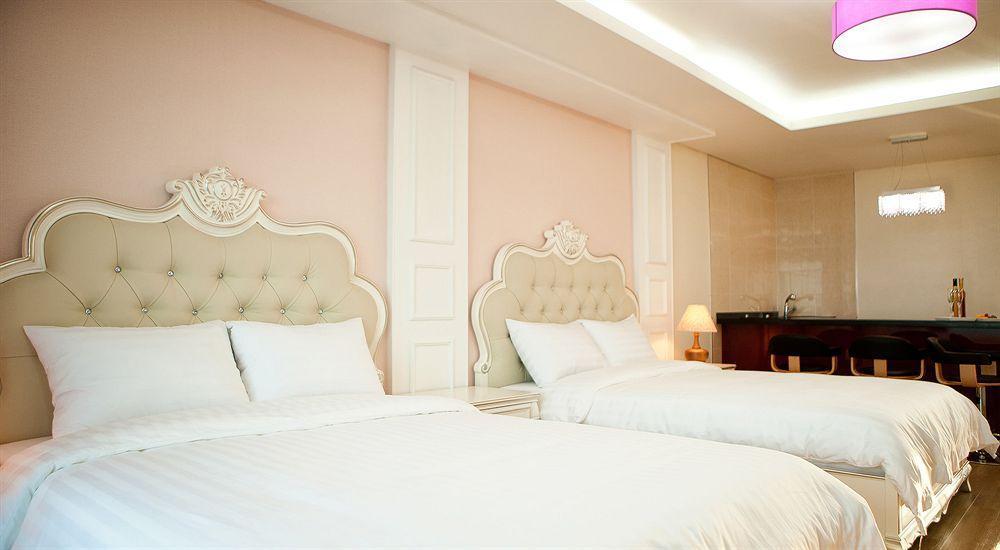Jeju Arumdaun Resort Sihung-ni Екстер'єр фото